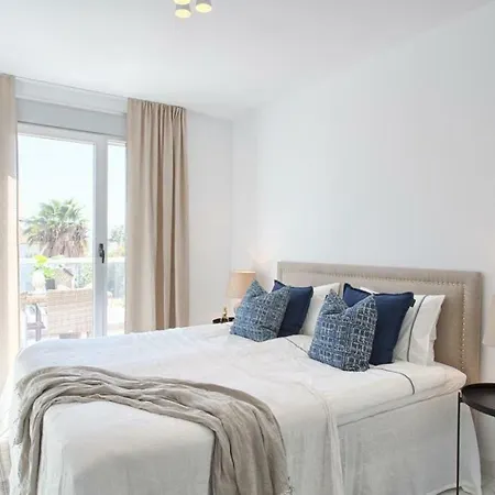 Jade Beach Apartment *